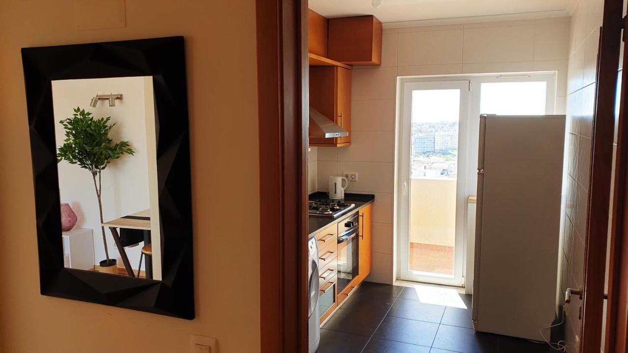 Gorgeous Apartment In Portimão Exteriör bild